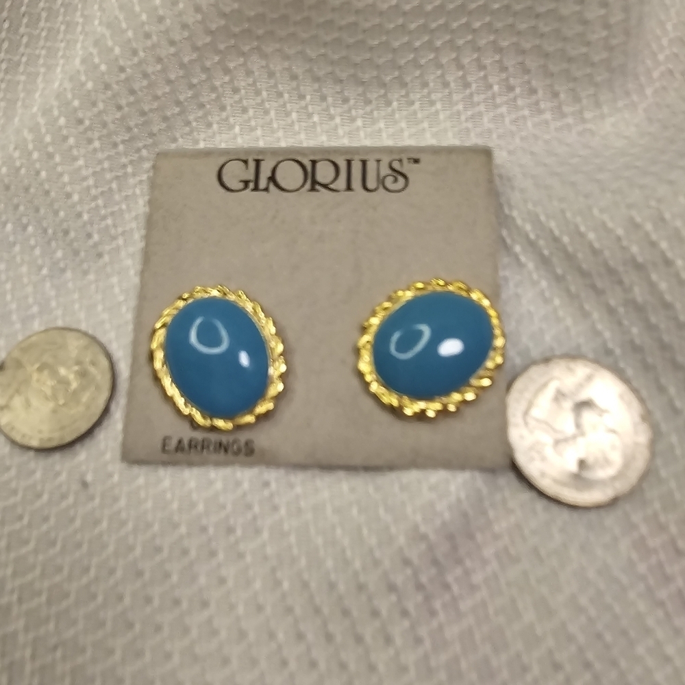 Earrings - Picture 2 of 3